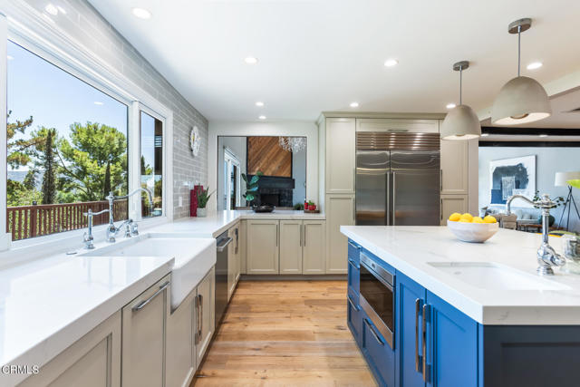 3643 Hampstead Road, Glendale CA: https://media.crmls.org/mediaz/2b40c8a4-5009-4be2-b3b0-e2511ef67250.jpg