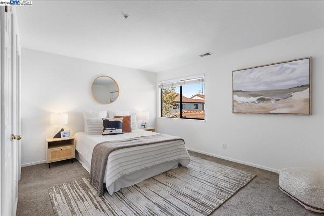 21103 Gary Dr, Hayward CA: https://media.crmls.org/mediaz/2b410e8b-7bf1-422a-9d28-1cb9691ea666.jpg