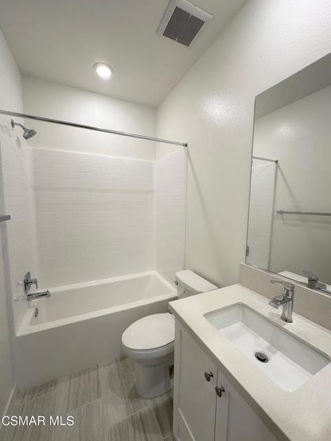 10726 Telegraph Road, Ventura CA: https://media.crmls.org/mediaz/2b41ef18-cd49-47c1-bae7-45131bd6aac3.jpg