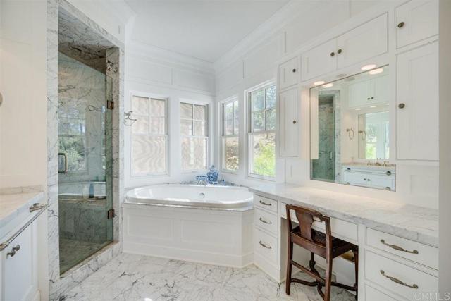 16635 Highland Valley Rd, Ramona CA: https://media.crmls.org/mediaz/2b420bc7-3bb5-45f7-af58-250bb813cab7.jpg