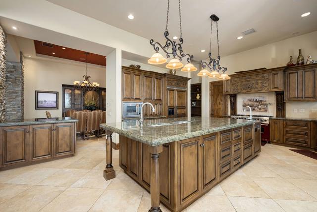 9 Nebulae Way, Rancho Mirage CA: https://media.crmls.org/mediaz/2b425c08-ffd9-47b4-8297-6f63d04abaea.jpg