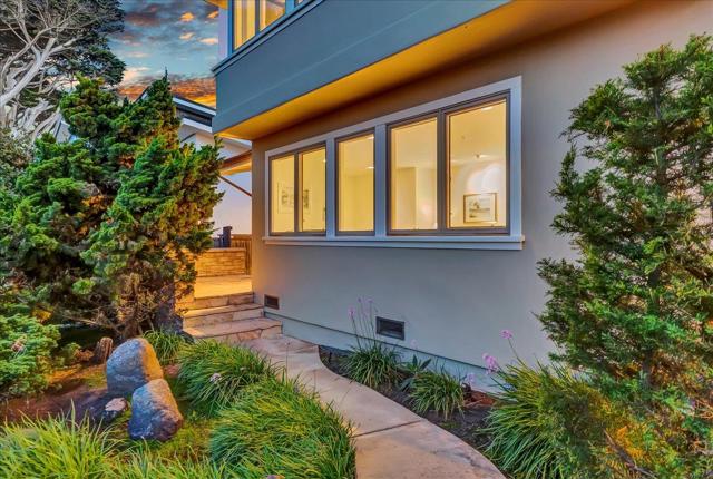 1037 Shell Avenue, Pacific Grove CA: https://media.crmls.org/mediaz/2b42990c-8170-4d92-abb0-e29b7aa060b1.jpg