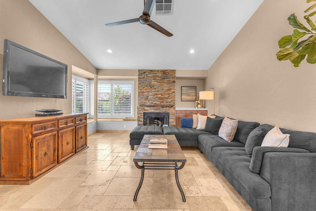 MLS #219129593DA img 11