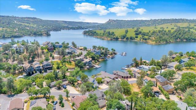 475 Sunrise Road, Copperopolis CA: https://media.crmls.org/mediaz/2b44aefc-3852-4b68-85ba-52f054d46f87.jpg