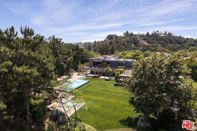 Drew Fenton | 3350 Stoneridge Lane Los Angeles CA | MLS: 7244168