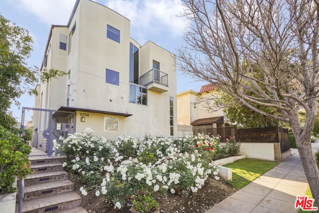 1254 24th Street #4