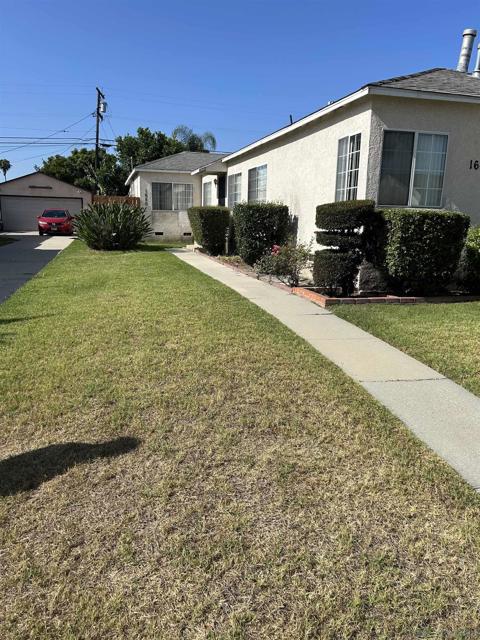 1648 E PLYMOUTH ST, Long Beach CA: https://media.crmls.org/mediaz/2b450618-6a58-4ed6-ab68-ffdf65abe3d0.jpg
