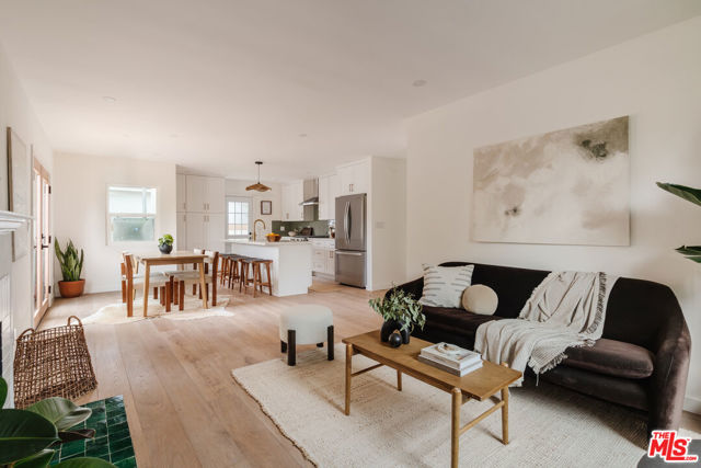 3501 Hillcrest Drive, Los Angeles CA: https://media.crmls.org/mediaz/2b452e56-1407-4fee-abc0-53e516a383ac.jpg