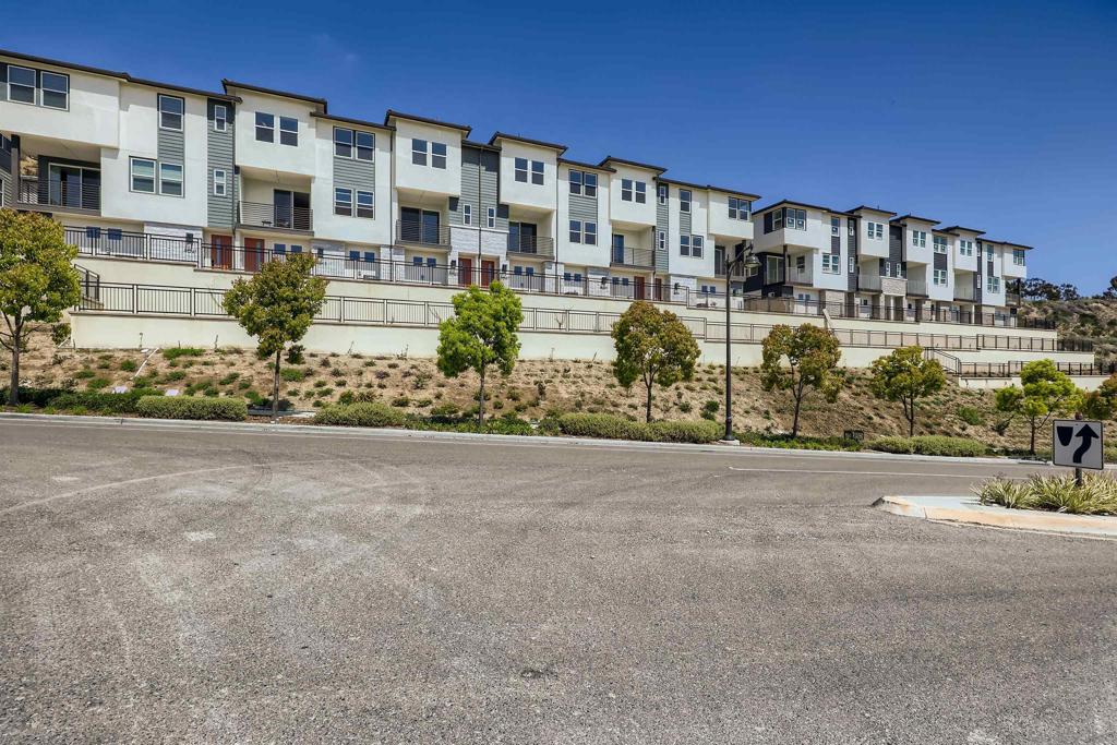 3051 Marquee Way - photo 6