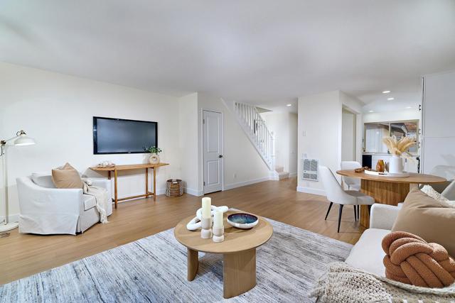 Detail Gallery Image 10 of 39 For 11364 Poblado Rd, San Diego,  CA 92127 - 2 Beds | 1/1 Baths