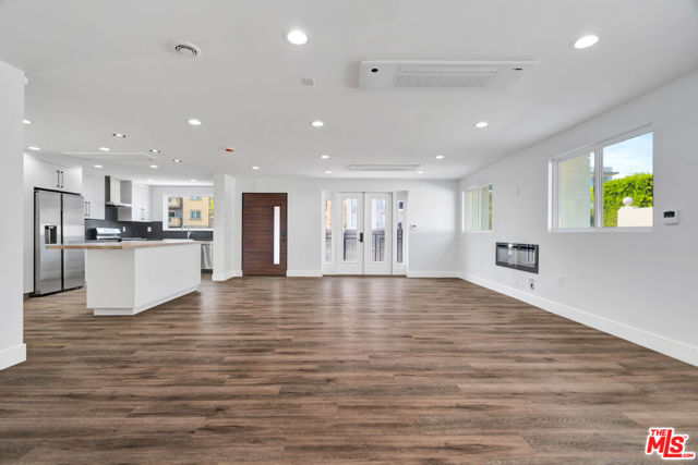 11611 Burbank Boulevard, North Hollywood CA: https://media.crmls.org/mediaz/2b465053-1730-4930-aa1b-54fa9346c934.jpg