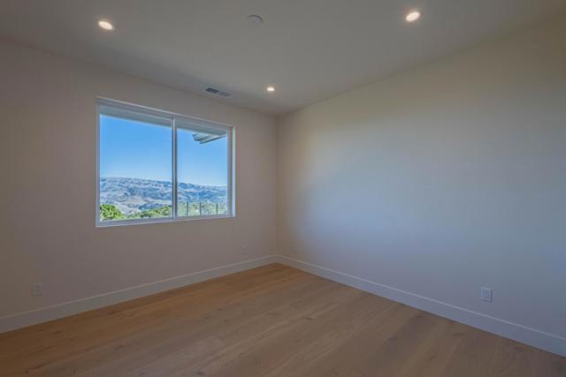 26135 Laureles Grade, Carmel Valley CA: https://media.crmls.org/mediaz/2b4671ce-a193-4cfd-882b-97471911b91f.jpg