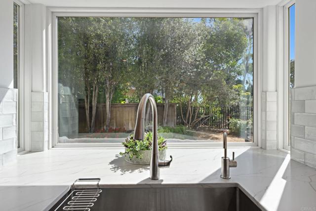 Detail Gallery Image 20 of 74 For 1153 via Montecito, Encinitas,  CA 92024 - 4 Beds | 2/1 Baths