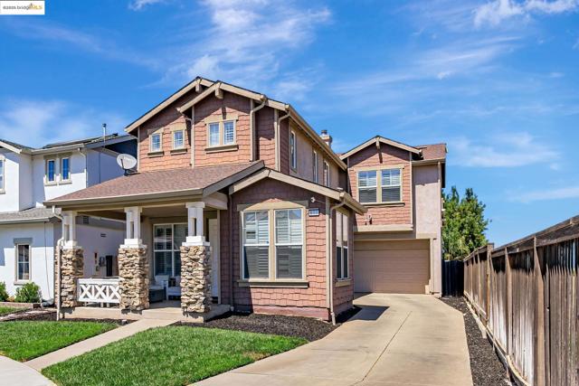 877 Boone Dr, Brentwood CA: https://media.crmls.org/mediaz/2b474645-d1f2-4eb5-92b5-802ac98ae4c5.jpg