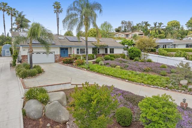 620 Lacrosse Place, Escondido CA: https://media.crmls.org/mediaz/2b49bce4-b121-44f5-8d73-ed9a3ac263a2.jpg