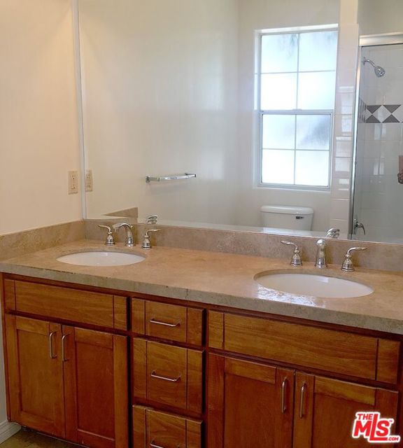 5820 David Avenue, Los Angeles CA: https://media.crmls.org/mediaz/2b4aa624-9a15-449c-8b35-94cb0b00edeb.jpg