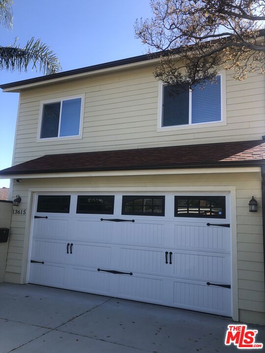 Image 41 of 57 For 15008 Larkspur Street