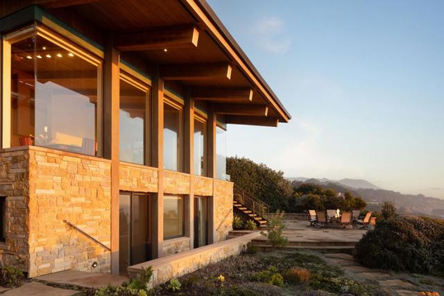 104 Yankee Point Drive, Carmel CA: https://media.crmls.org/mediaz/2b4bffd5-f648-4967-bda1-ab87696d1aea.jpg