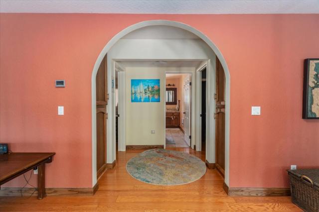 10207 Pool Station Road, Angels Camp CA: https://media.crmls.org/mediaz/2b4c4af2-4083-4724-989a-154a34797d6a.jpg