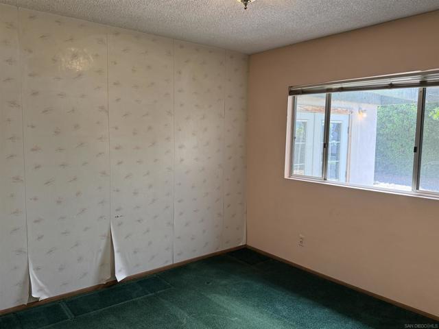 6056 Winfield Ave, La Mesa CA: https://media.crmls.org/mediaz/2b4c4daf-fcf4-428a-8008-85459b0c936d.jpg