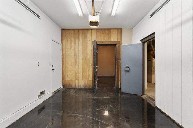 1511 Las Brisas Drive, Hollister CA: https://media.crmls.org/mediaz/2b4cdd95-c7cb-415c-9ec9-f04888635ba4.jpg