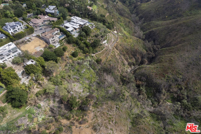 Drew Fenton | 1515 Umeo Road Pacific Palisades CA | MLS: 7254935