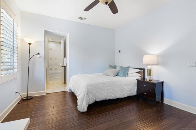 6839 Helenite Pl, Carlsbad CA: https://media.crmls.org/mediaz/2b4dd1ec-394e-4361-bb9c-50279acee6a3.jpg