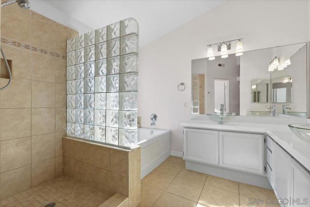 16156 Avenida Venusto, San Diego CA: https://media.crmls.org/mediaz/2b4df5fc-dab6-488e-96aa-e136abbffd45.jpg