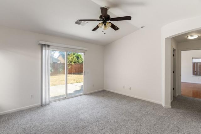 2320 Nature Court, Riverbank CA: https://media.crmls.org/mediaz/2b4e4b02-8cc8-4c58-9604-835b5ed45049.jpg
