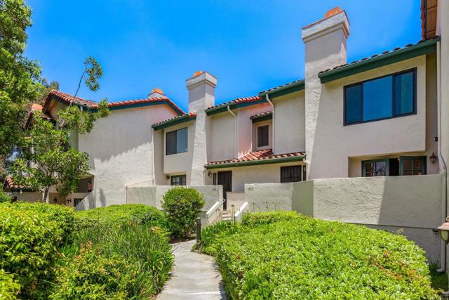 1415 Summit Drive, Chula Vista CA: https://media.crmls.org/mediaz/2b4eddc9-d1cf-4e62-8147-bfb22d387d97.jpg