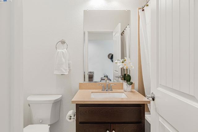 Image 34 of 57 For 3276 Giovanni Way