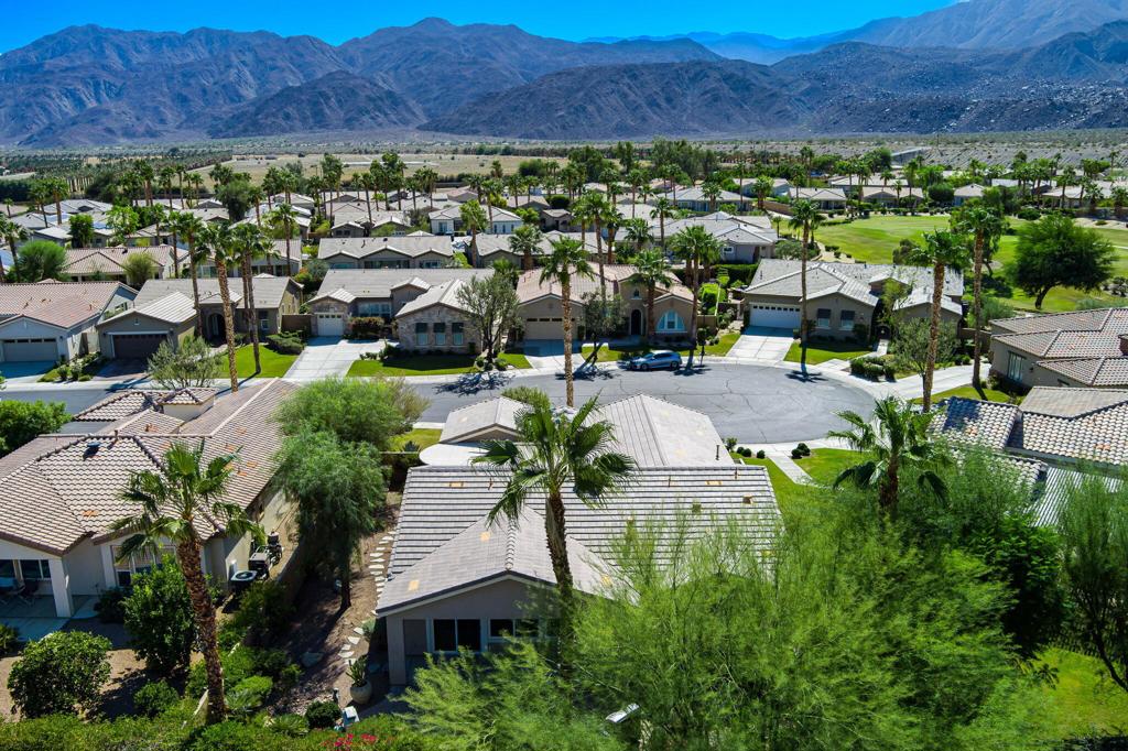 MLS #219136730DA image #2
