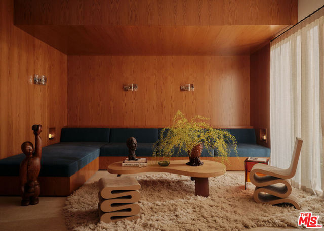 4 Bed Home for Sale in Los Angeles, California