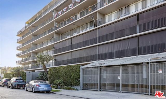 5400 E The Toledo, Long Beach CA: https://media.crmls.org/mediaz/2b508526-f395-41fc-8d55-b1bb1491cad7.jpg