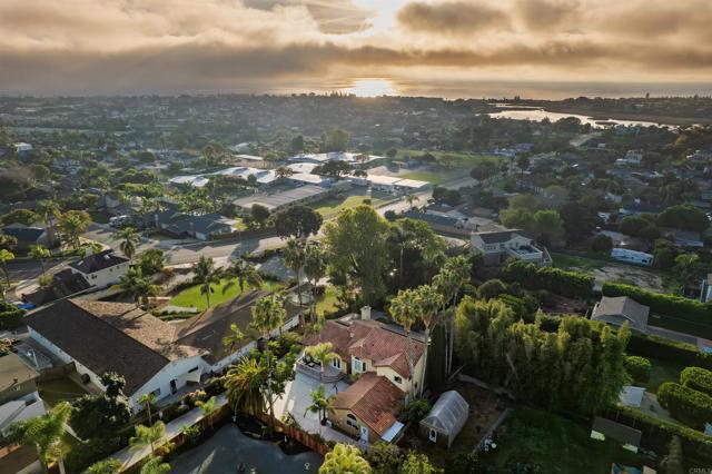 Detail Gallery Image 2 of 67 For 2645 Highland Dr, Carlsbad,  CA 92008 - 6 Beds | 4/1 Baths