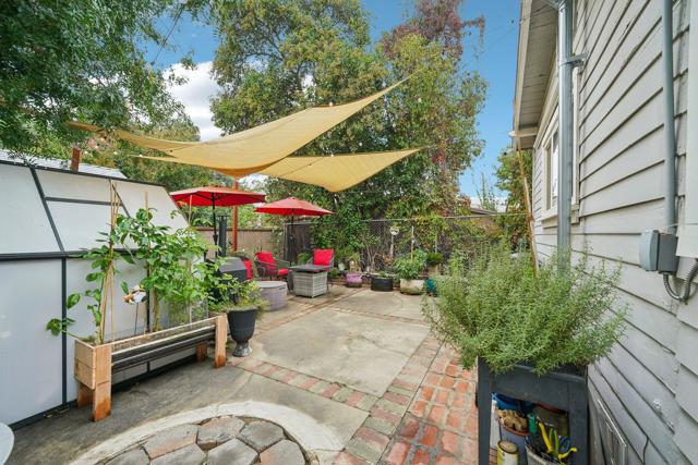 4151 Homewood Court, Riverside CA: https://media.crmls.org/mediaz/2b50c7aa-a1e4-48d0-ad66-c36bfb0cecc6.jpg