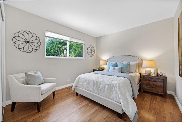 36560 Lakewood Dr, Newark CA: https://media.crmls.org/mediaz/2b515ad6-b3b6-4678-b2ca-b34905e1bf00.jpg