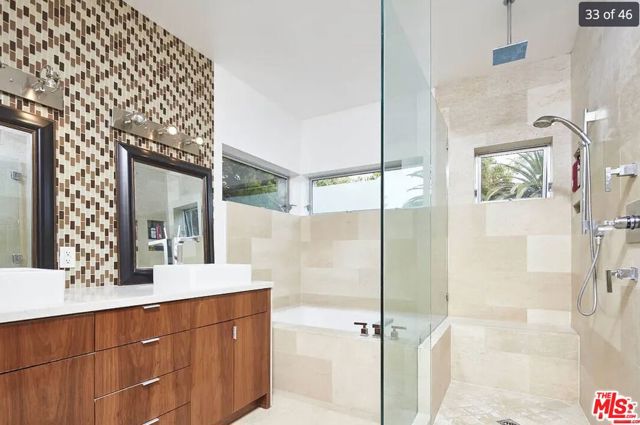 4430 Lindblade Drive, Los Angeles CA: https://media.crmls.org/mediaz/2b520a6c-96f6-4e29-951b-5f97e037e1d6.jpg