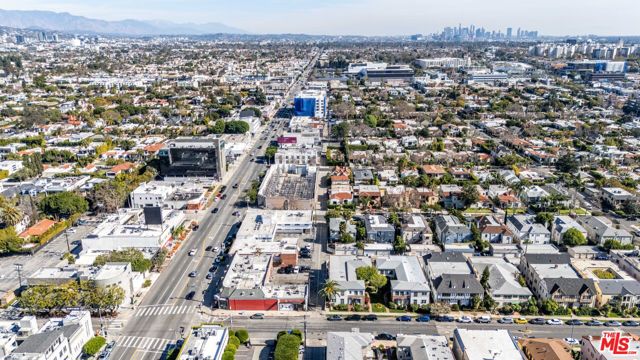 139 N Harper Avenue, Los Angeles CA: https://media.crmls.org/mediaz/2b523a7d-4e41-4674-bb9b-d41d5ceb474b.jpg