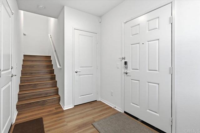 Detail Gallery Image 5 of 37 For 2323 Stardust, Escondido,  CA 92025 - 2 Beds | 2/1 Baths