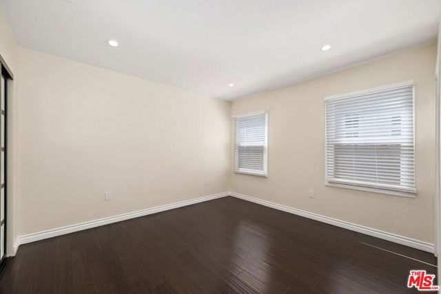 4401 W 58th Place, Los Angeles CA: https://media.crmls.org/mediaz/2b52b521-c521-4077-9ec5-93bb092a458e.jpg