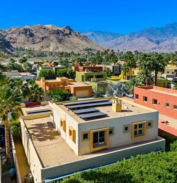 3000 Candlelight Lane, Palm Springs CA: https://media.crmls.org/mediaz/2b530475-1c41-45d1-920b-88ed21540933.jpg