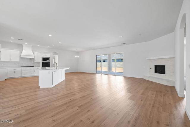 Detail Gallery Image 7 of 48 For 7422 Allenmeir Ct, Bakersfield,  CA 93314 - 4 Beds | 2/1 Baths