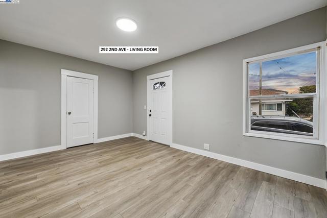 290 2Nd Ave, San Leandro CA: https://media.crmls.org/mediaz/2b54067d-0319-458f-b8aa-5573917a9cba.jpg