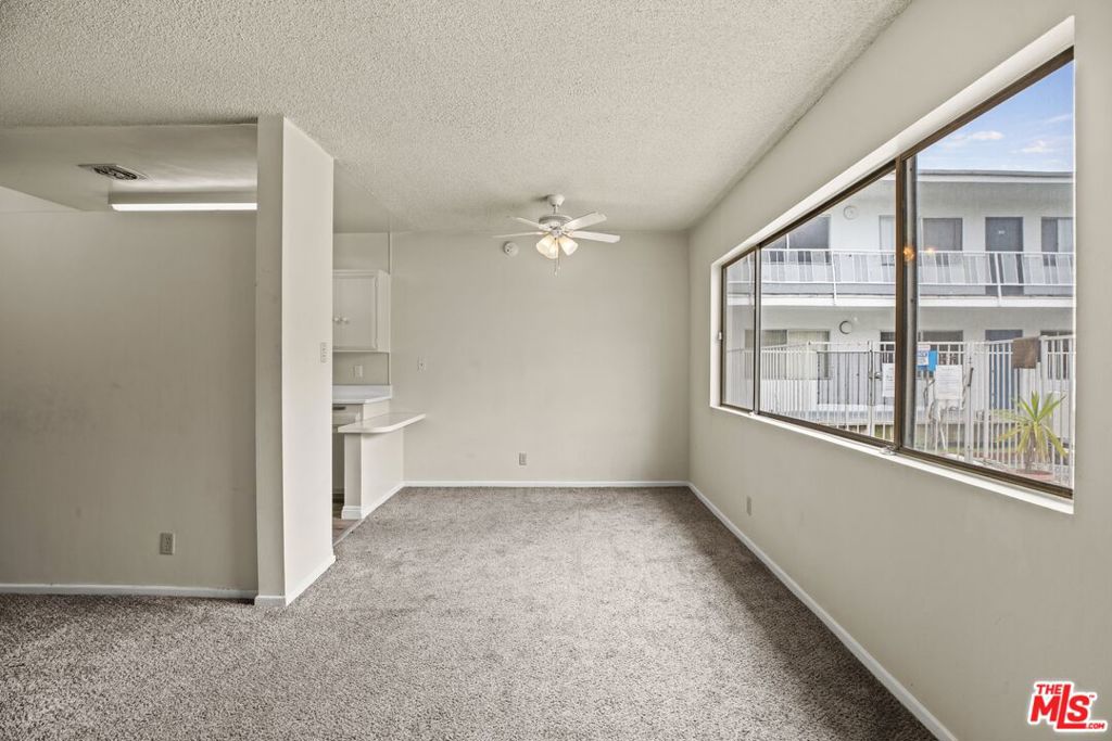 1295 FEDERAL Avenue #3