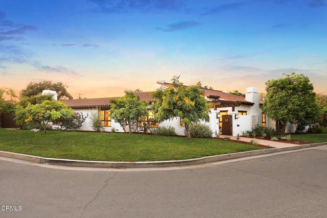 1533 Rancho Avenue, Glendale CA: https://media.crmls.org/mediaz/2b54d6d4-10f1-4104-92ef-5f7150686c90.jpg