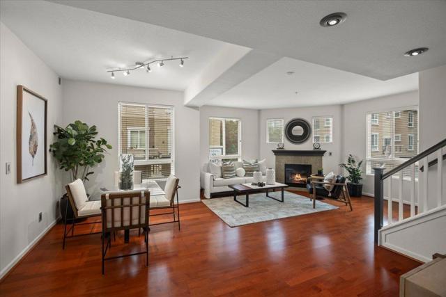 586 Marble Arch Avenue, San Jose CA: https://media.crmls.org/mediaz/2b55780b-c3c8-4fa4-8918-e55a43027f0a.jpg