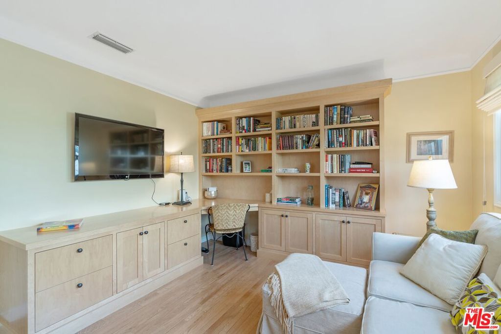 MLS #25496455 image #22