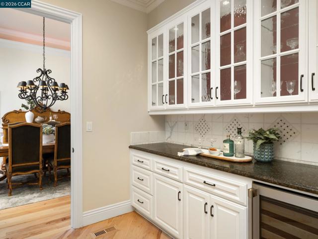 Image 24 of 60 For 5401 Penny Ln