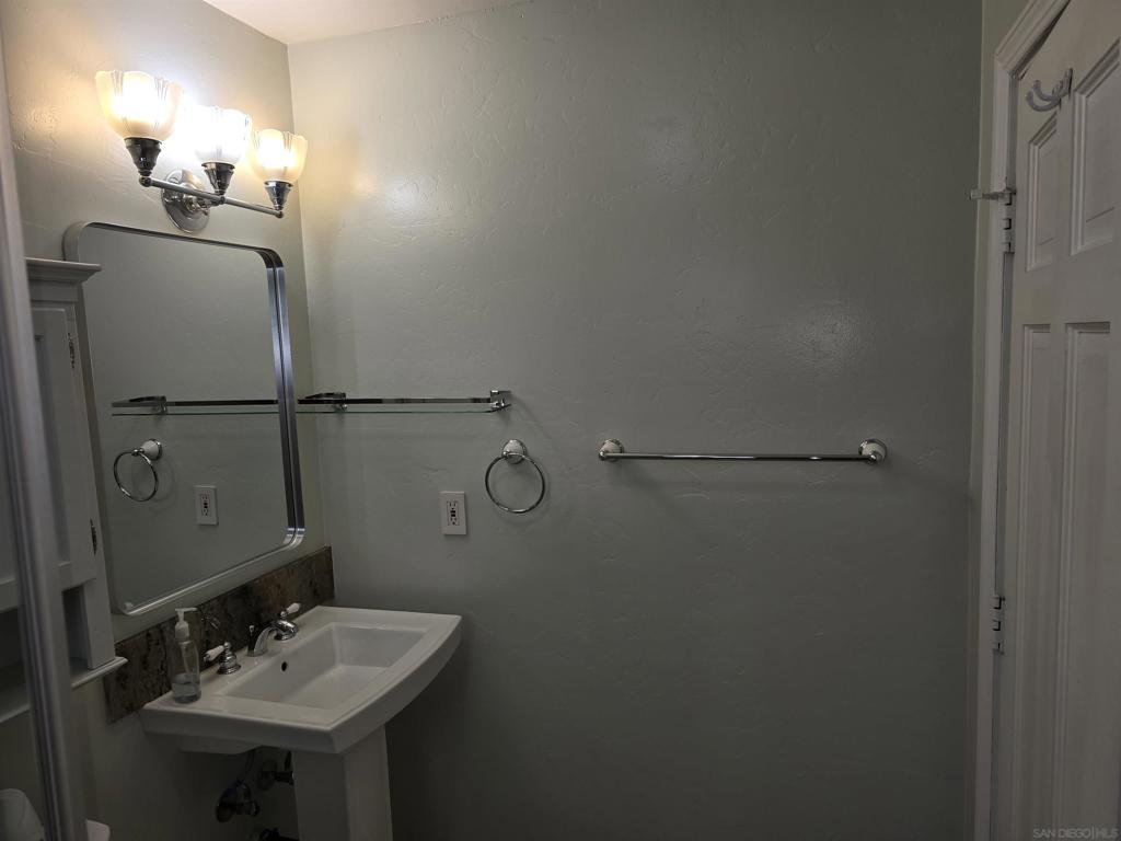 4820 51st - photo 11